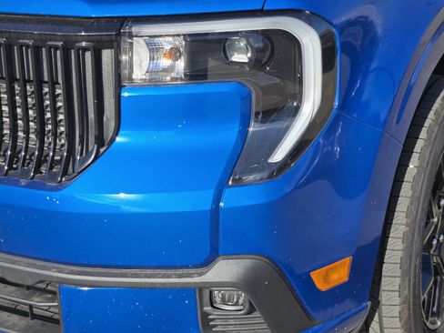 New 2025 Ford Maverick Lobo image 6