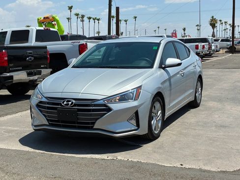 Used 2019 Hyundai Elantra SEL FWD image 1