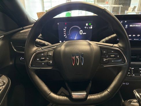 Used 2024 Buick Envista Preferred w/ Convenience I Package FWD image 18