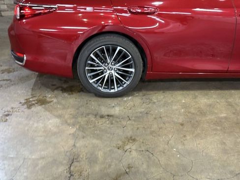 Used 2025 Lexus ES 300h w/ Premium Package image 6