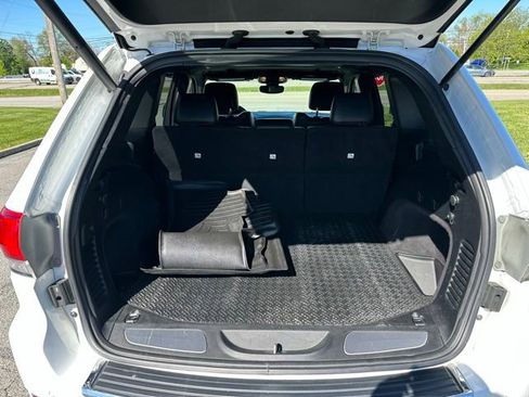 Used 2017 Jeep Grand Cherokee Limited AWD/4WD image 39