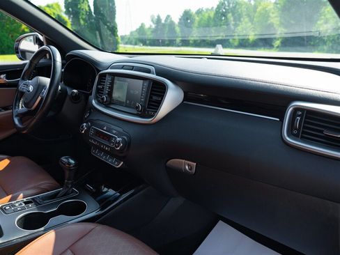 Used 2019 Kia Sorento SX AWD/4WD image 19