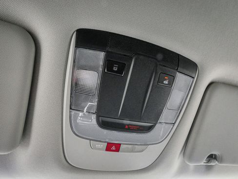 Used 2024 Kia Sportage EX FWD image 27