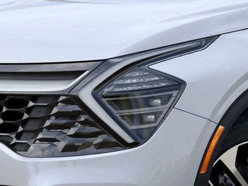 Certified 2025 Kia Sportage EX w/ Premium Package image 10