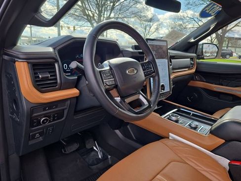 Certified 2024 Ford Expedition Max Platinum AWD/4WD image 18