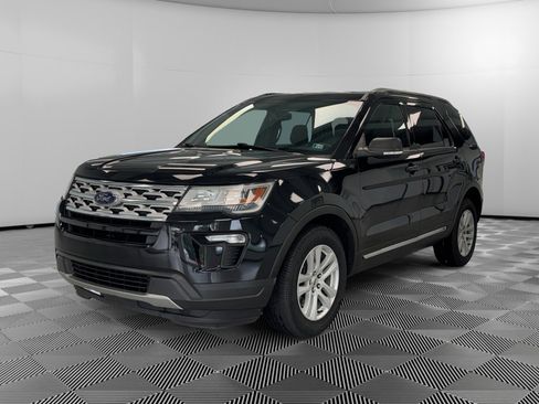 Used 2019 Ford Explorer XLT w/ Equipment Group 201A AWD/4WD image 4