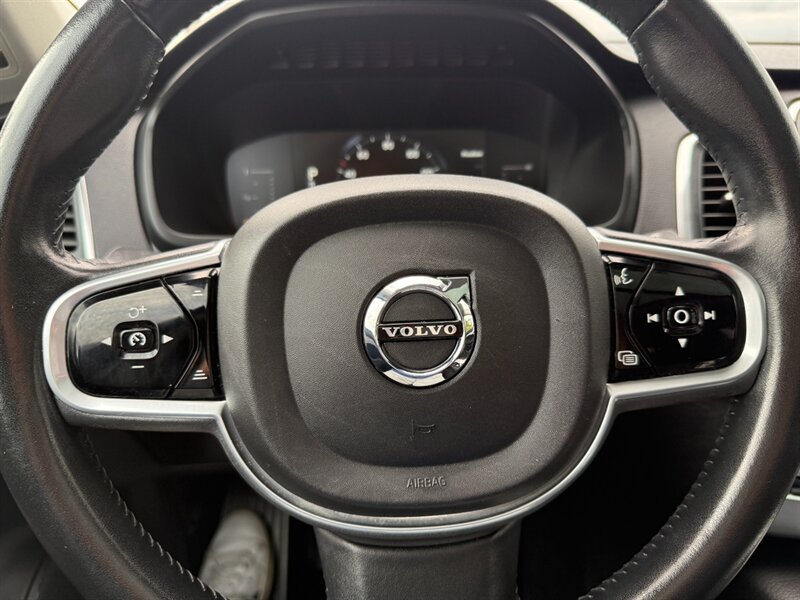 Used 2017 Volvo XC90 T5 Momentum w/ Vision Package FWD image 22
