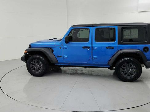 Used 2024 Jeep Wrangler Unlimited Sport AWD/4WD image 6