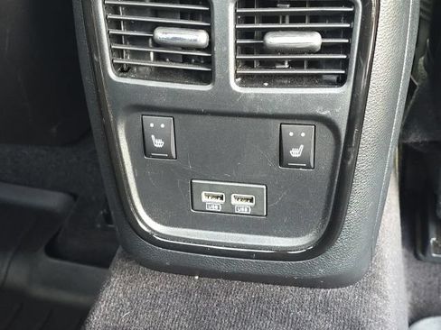 Used 2017 Dodge Charger R/T RWD image 18