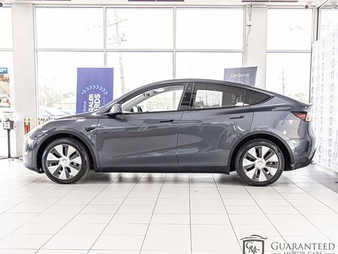 Used 2023 Tesla Model Y Long Range AWD/4WD image 7