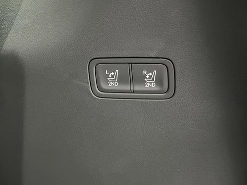 Used 2025 Hyundai Santa Fe Calligraphy image 18