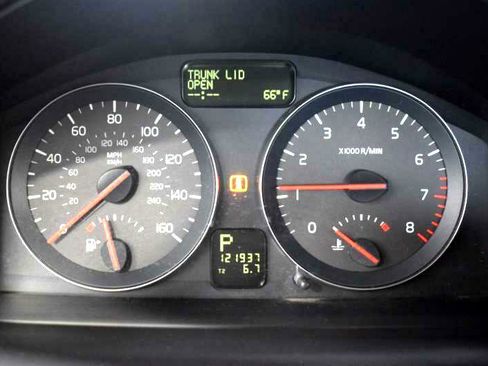 Used 2010 Volvo S40 2.4i image 21