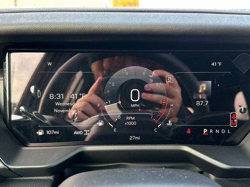 New 2026 GMC Acadia Elevation image 31