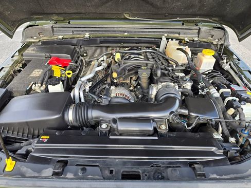 Used 2023 Jeep Gladiator Sport AWD/4WD image 33