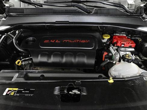 Used 2020 Jeep Compass Latitude w/ Cold Weather Group image 22