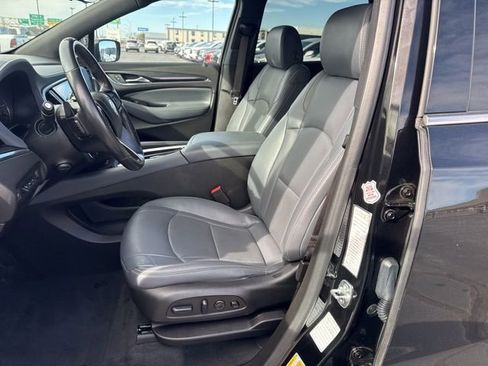Used 2024 Buick Enclave Premium image 18