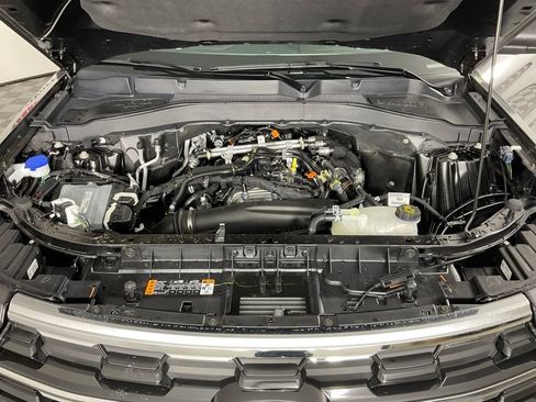 New 2026 Ford Explorer Active w/ Active Comfort Package RWD image 9