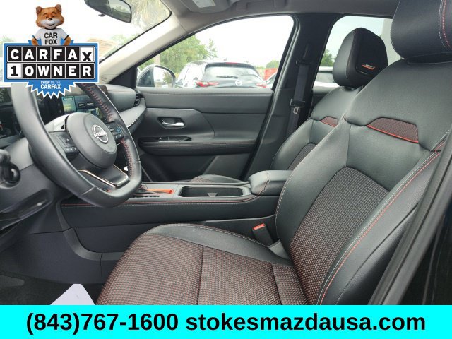 Used 2025 Nissan Kicks SR w/ SR Premium Package AWD/4WD image 17