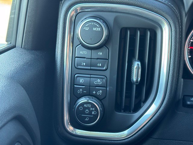 Used 2020 Chevrolet Silverado 2500 LTZ w/ LTZ Premium Package AWD/4WD image 27