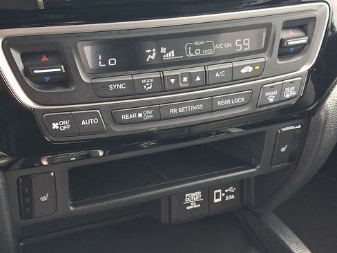 Certified 2021 Honda Passport Touring image 18