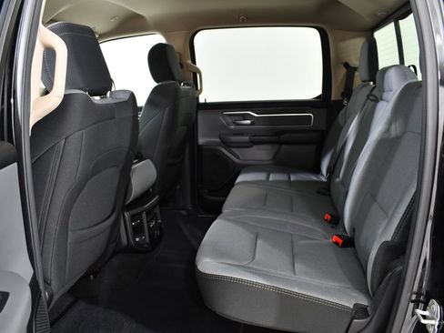 Used 2019 RAM 1500 Big Horn AWD/4WD image 16