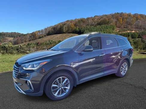 Used 2017 Hyundai Santa Fe Limited w/ Cargo Package image 3