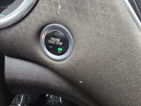 Used 2018 Chevrolet Malibu LT image 26