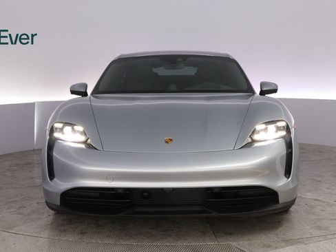 Used 2022 Porsche Taycan RWD image 12