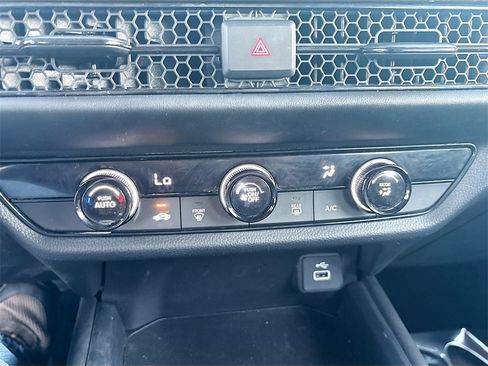 Used 2024 Honda HR-V LX image 15