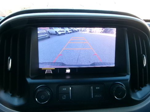 Used 2021 GMC Canyon Denali image 27