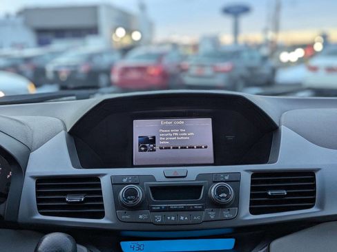 Used 2011 Honda Odyssey Touring Elite image 27