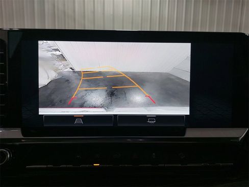 Used 2023 GMC Sierra 1500 SLE image 24