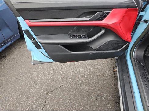 Used 2022 Porsche Taycan 4 Cross Turismo image 26