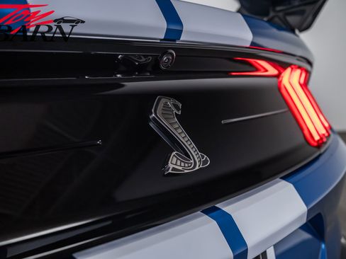 Used 2020 Ford Mustang Shelby GT500 w/ Carbon Fiber Track Pack image 14