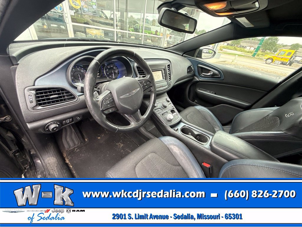 Used 2015 Chrysler 200 S FWD image 11