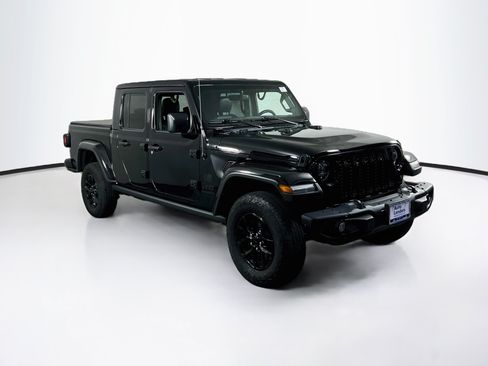 Used 2023 Jeep Gladiator Sport AWD/4WD image 3