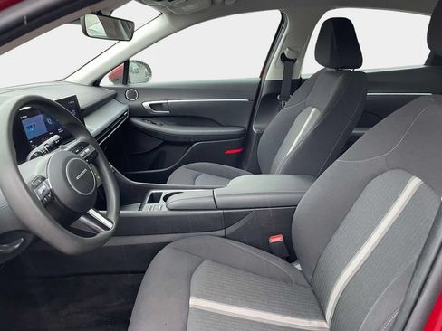 Used 2025 Hyundai Sonata SEL FWD image 21