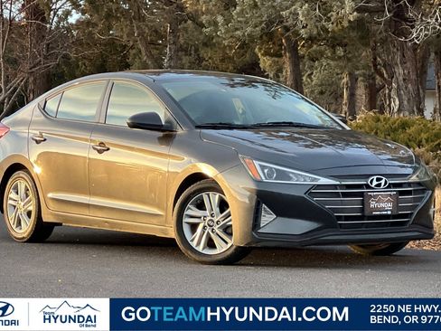 Used 2020 Hyundai Elantra SEL w/ Cargo Package (C1) image 1