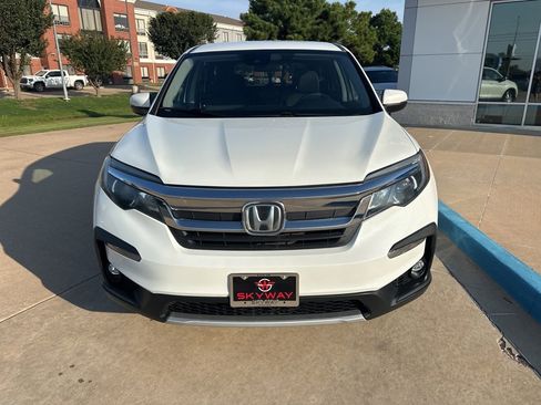 Used 2020 Honda Pilot EX image 3