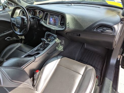 Used 2019 Dodge Challenger SXT w/ Plus Package AWD/4WD image 30
