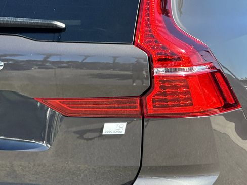 Certified 2023 Volvo XC60 T8 Plus w/ Protection Package Premier image 34