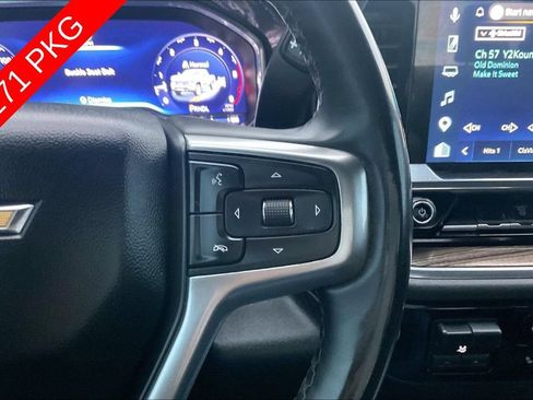 Used 2025 Chevrolet Silverado 2500 LT AWD/4WD image 19