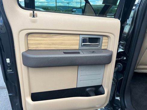Used 2011 Ford F150 Lariat w/ Lariat Plus Pkg AWD/4WD image 12