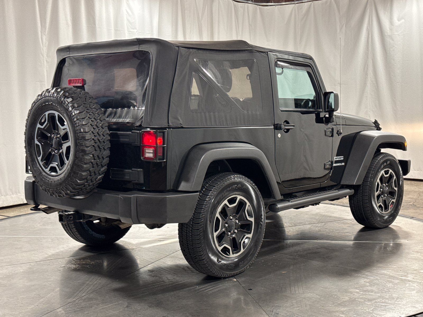 Used 2012 Jeep Wrangler Sport AWD/4WD image 10