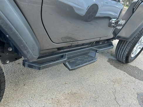 Certified 2020 Jeep Wrangler Sport AWD/4WD image 26
