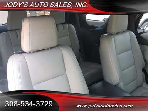 Used 2013 Ford Explorer XLT AWD/4WD image 23