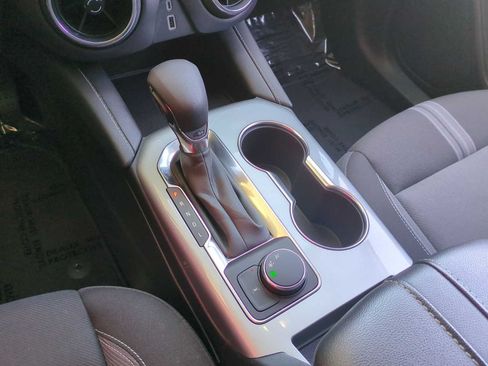 Used 2025 Chevrolet Blazer LT FWD image 18