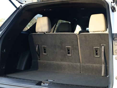 Used 2023 Chevrolet Traverse LS w/ Safety Package image 14