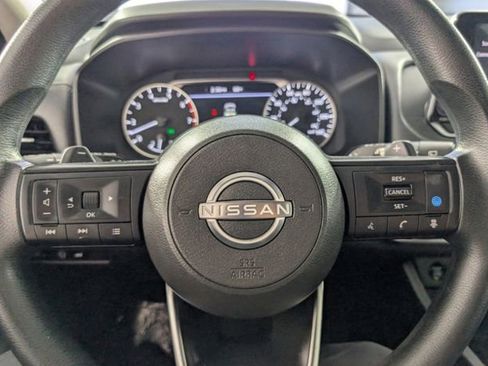 Used 2024 Nissan Rogue SV image 28