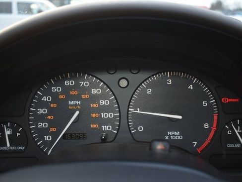 Used 1998 Saturn S-Series SC1 image 16